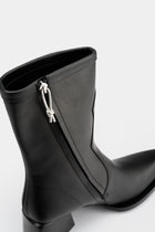 Rari Black Leather