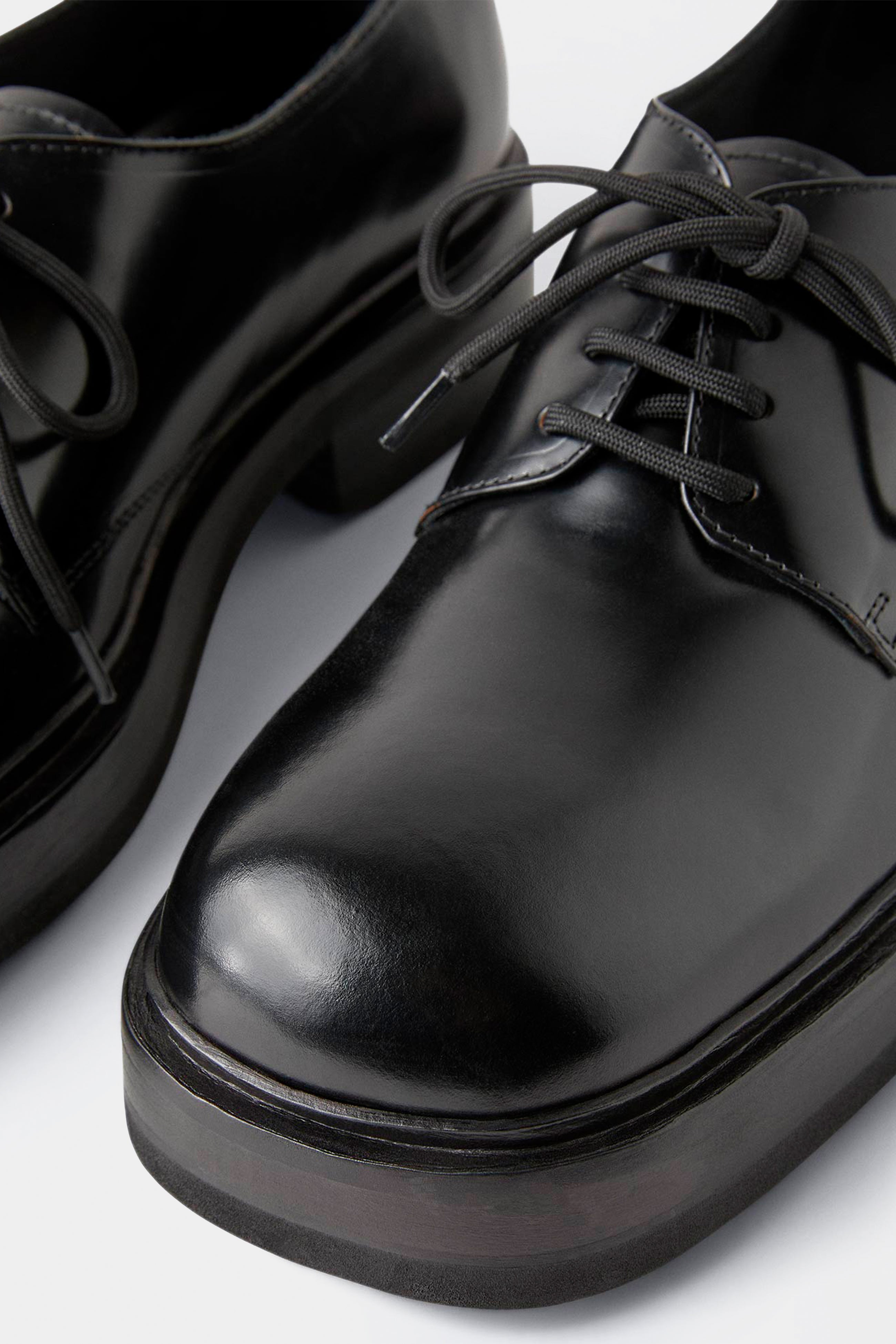 Savoy Black Leather